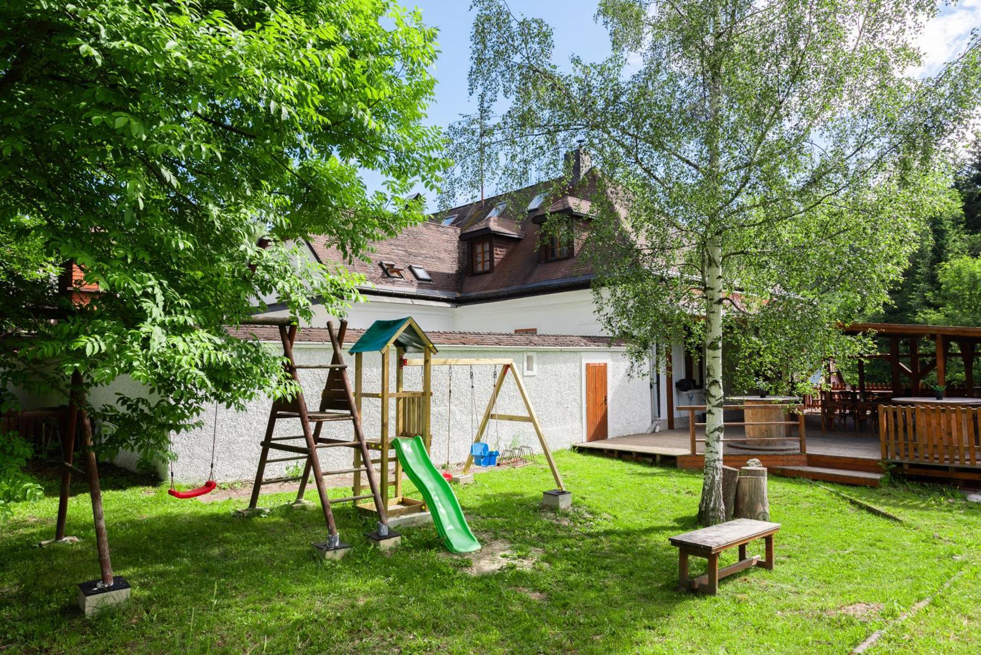 Penzion Stara Celnice Pec pod Snezkou Exteriör bild